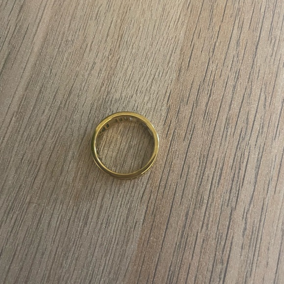 Gold PRYA ring - Picture 6 of 6